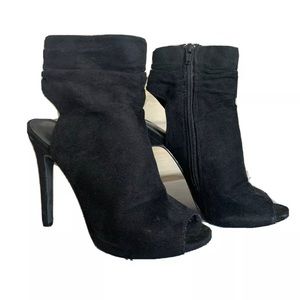 Open heel and toe bootie sz 6.5